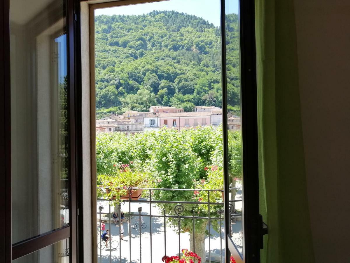 Le Finestre Sulla Piazza Boiano Exterior foto