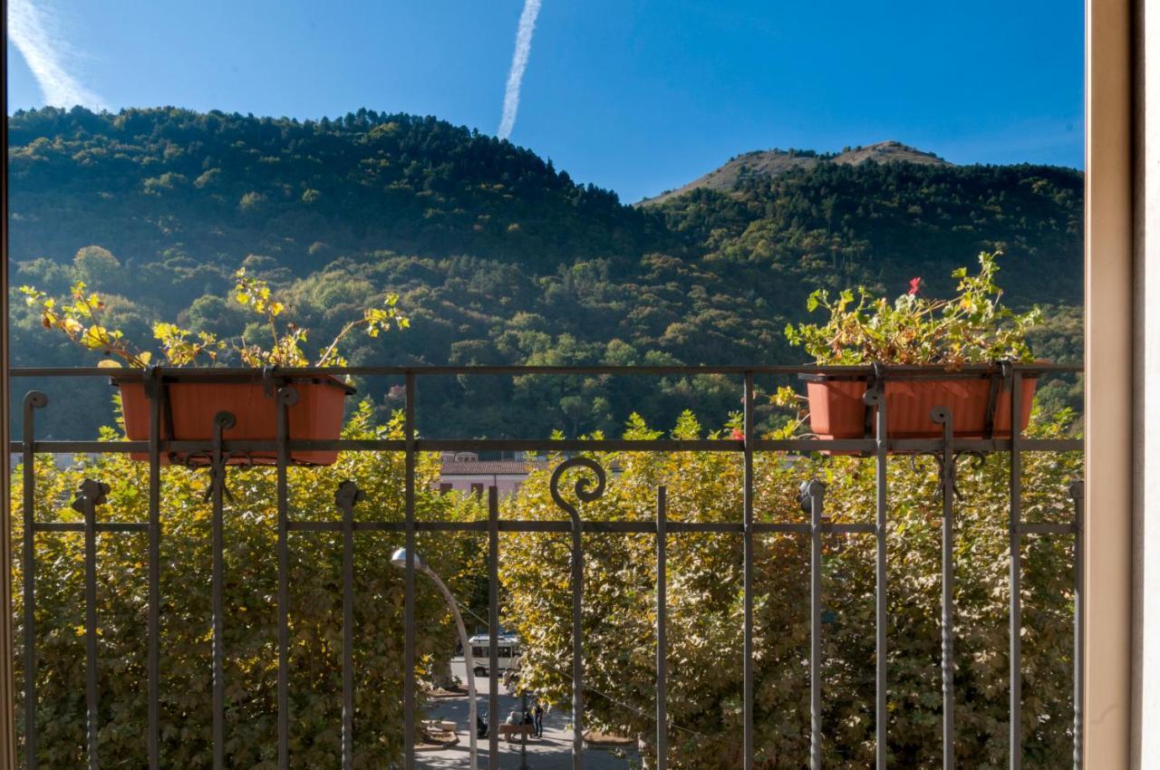 Le Finestre Sulla Piazza Boiano Exterior foto